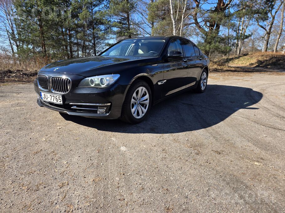 Pārdotu savu brivdienu izbraukuma auto, BMW 730D Xdrive, 3.0 dīzelis 190kw,