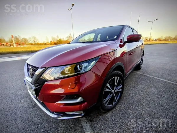 Nissan Pārdod Nissan Qashqai N-Connect. Zem pārsega uztic