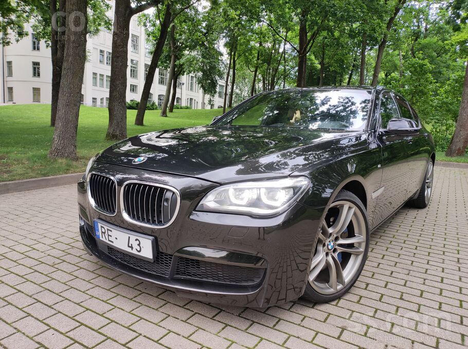 Автомобиль приобретён новым в Латвии. В авариях не участвовал. Бережное поль