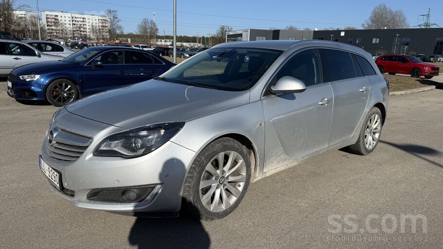 Pārdodu Opel Insignia ar 2.0 Dīzeli un Automātisko kārbu.
Labā komplektāci