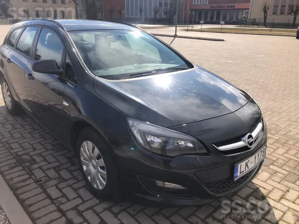 Opel Pārdodu Opel Astra, vidējais degvielas patēriņš 5 