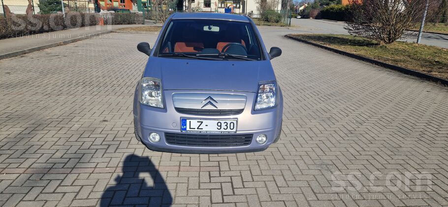 Augustā bija mazs negadījums- apdrošinātājs nogrāsoja kapotu, kreiso spārnu,