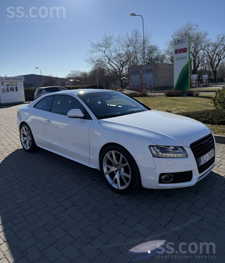 Audi A5, Sline, balta izskatīga kupeja.
Auto tehniski un vizuāli ļoti labā