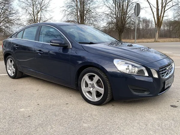 Volvo 2.0D3 120kW Automats 5 Cilindru Volvo motors no Vā