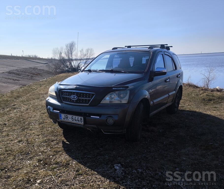 Pārdodu savu kia, izrādās par mazu manām vajadzībām, tāpēc vajag pārdot un p