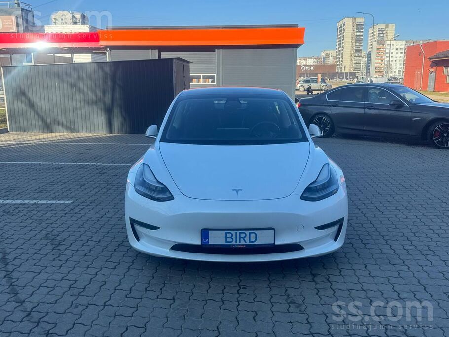 366Kw - 498Ph, Tesla Model 3 Long Range Awd. 4x4 , Dual Motor, Bez defektiem
Paāt