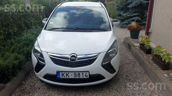 Opel Pārdodu savu rūpīgi koptu Opel Zafira Tourer 2.0 C