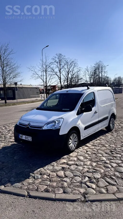 Citroen Pārdod kravas transportlīdzekli (furgonu)