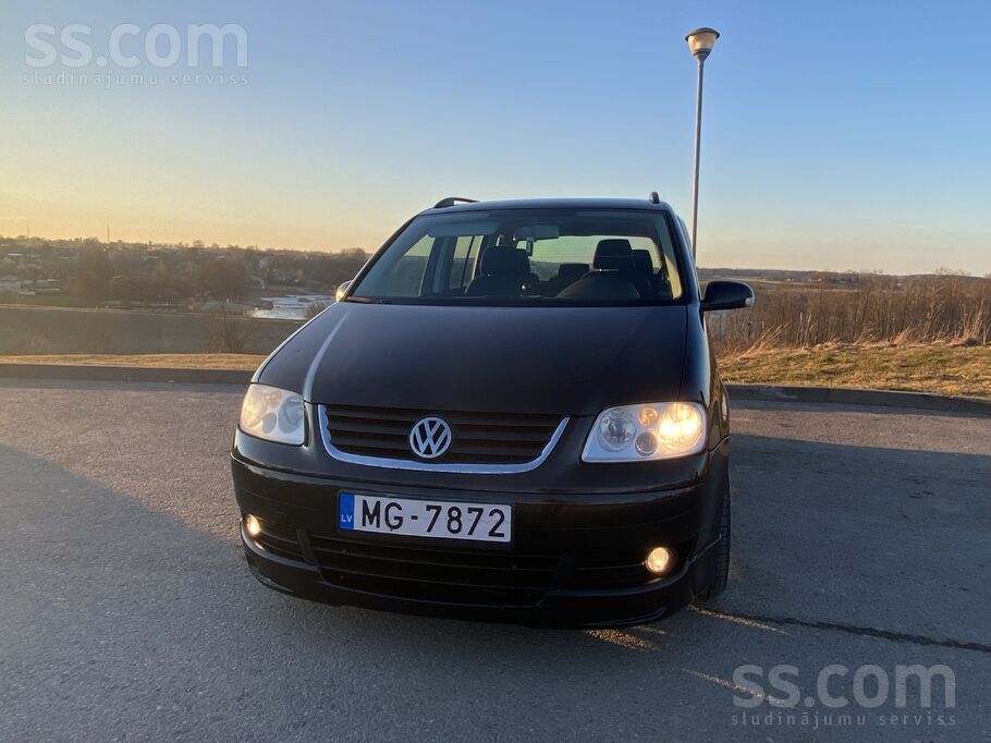 Pārdodu ekonomisku, ietilpīgu auto.
Labā tehniskā stāvoklī.
Nesen izieta