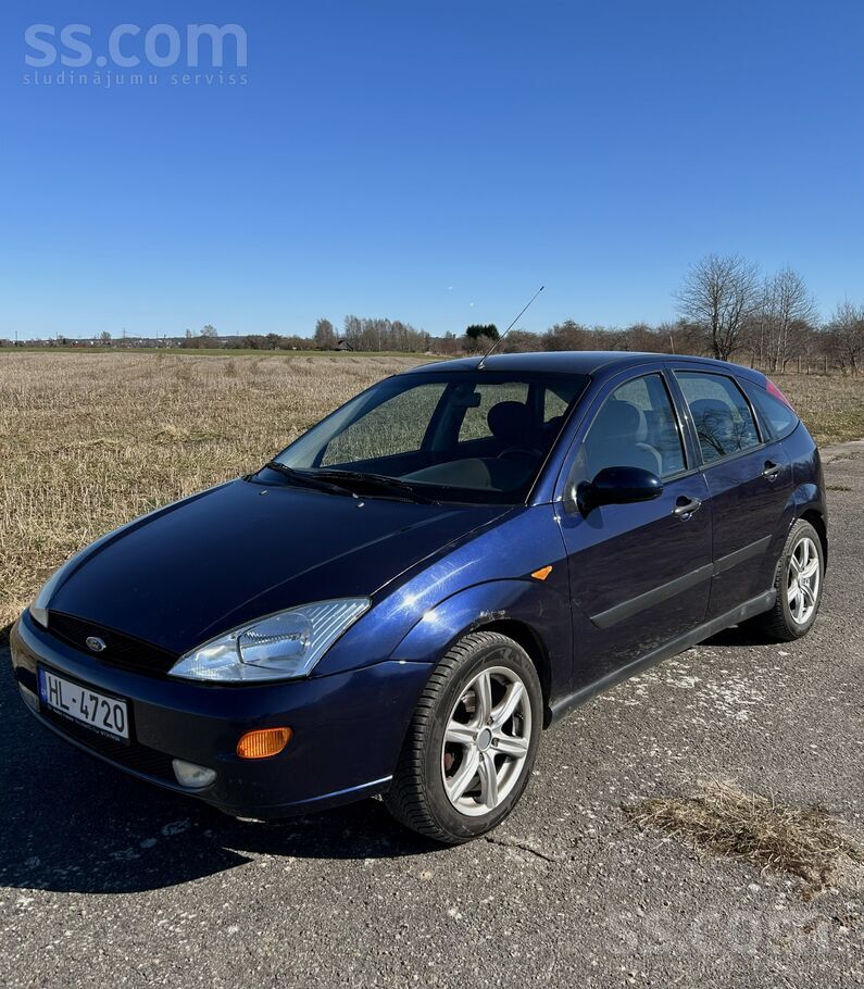 Ford Automašīna normālā tehniskā stāvoklī. Salons tīrs 