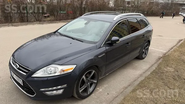 Ford Pardodu labu ford mondeo, sedies un brauc, visas a