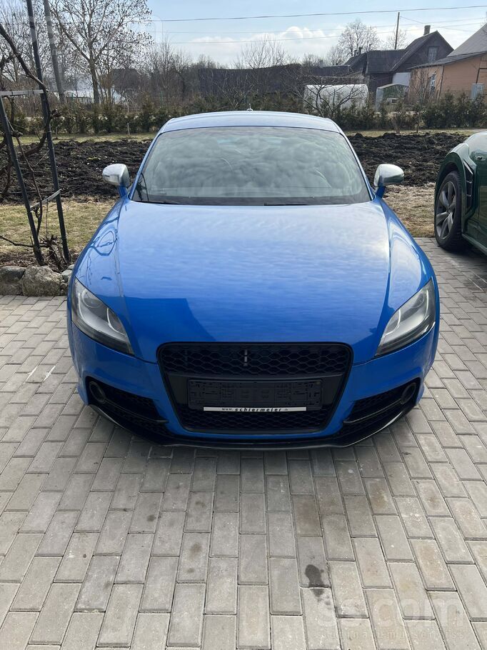 Pārdodu ļoti dinamisku Audi TT, 2.0i Tfsi, 6 pakāpju manuāla kārba, tikko pē