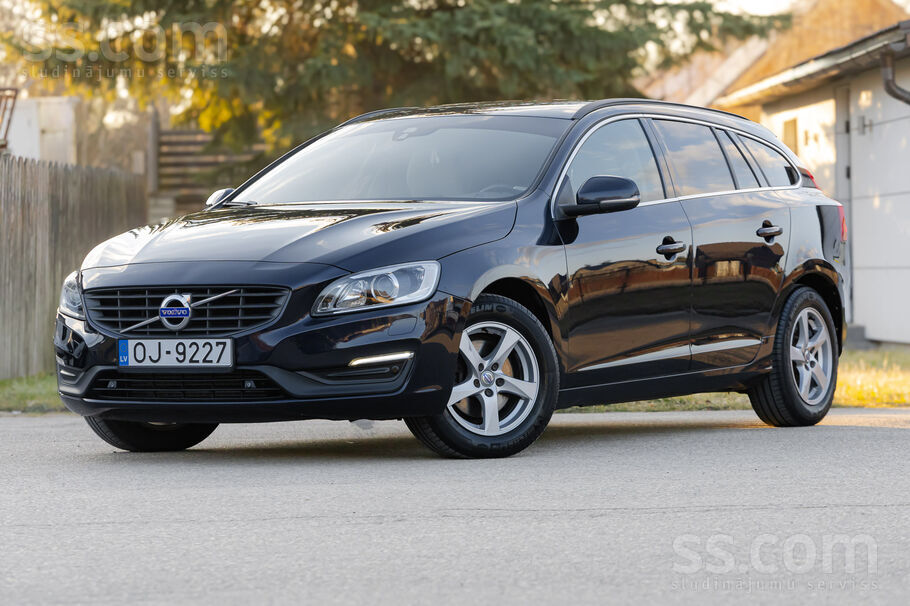 Volvo v60 , 2.0d, 140kw, automāts 

Auto labā tehniskā gan vizuālā kārtībā