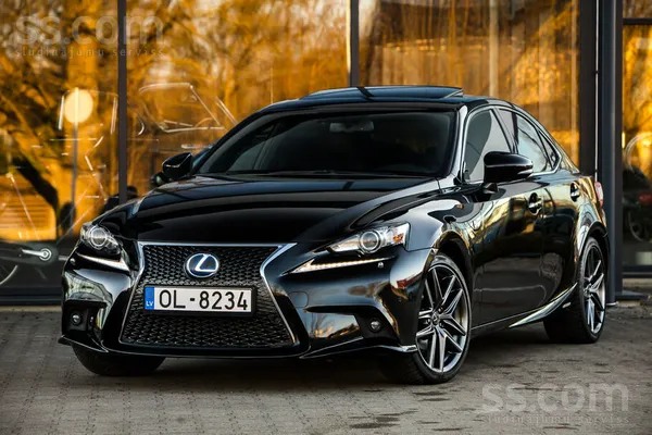 Lexus Pārdod Lexus IS 300 2.0 Hibrid 133Kw. F Sport. 