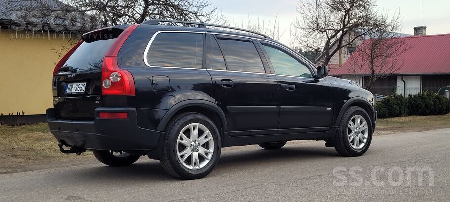 Pārdodu volvo Xc90 2.4 d5 120kw vecā tipa dzinējs ar melno vāku. Sešu robu m