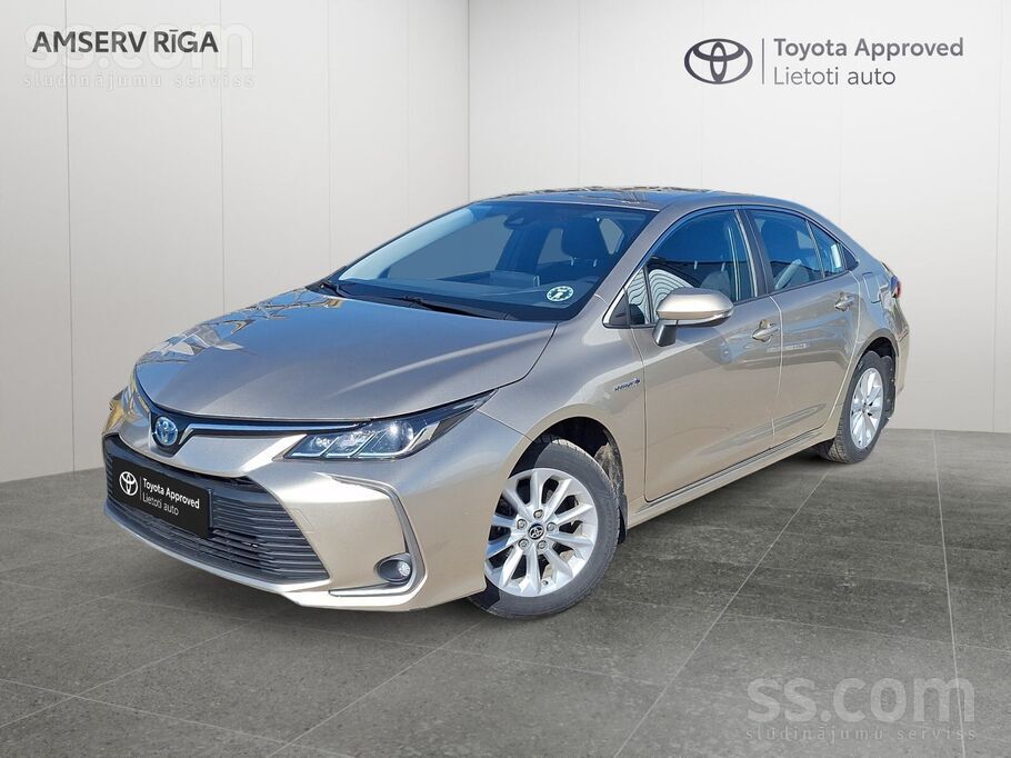 Toyota Corolla, Active - komplektācija.
1.8 hibrīddzinējs ar kopējo jaudu