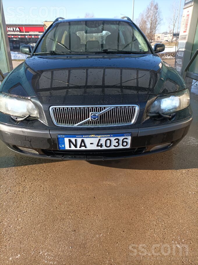 Volvo Pardodu Volvo V70 D5, 120kw