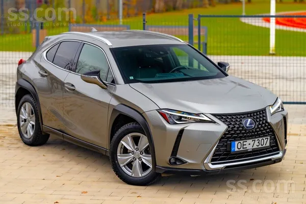 Lexus Ux250H 2.0 hybrid, Rūpnīcas Garantija, teicamā tehniskā un vizuālā stā