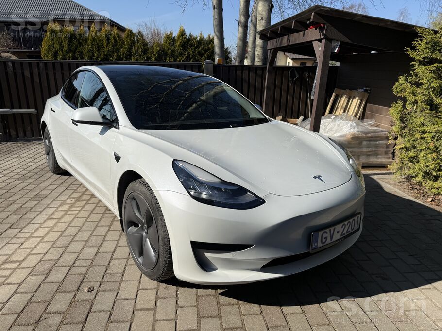 Garantija speka līdz 2028gadam. 
76, 000km
Tesla model 3 
Pilna uzlāde 320km vasa