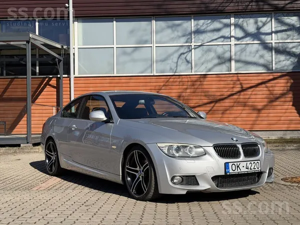 BMW Perfekts 330d facelifts ar mazo nobraukumu