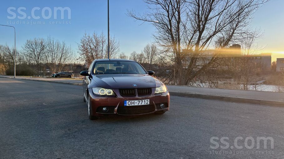 Pārdodu uzticamu un koptu BMW 318i, 2006. gada. Nobraukums – 272 600 km. Apr
