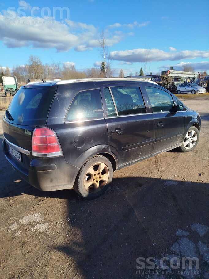 Opel Pārdodu Opeli, labs darba auto. Brauc bremzē, iegu
