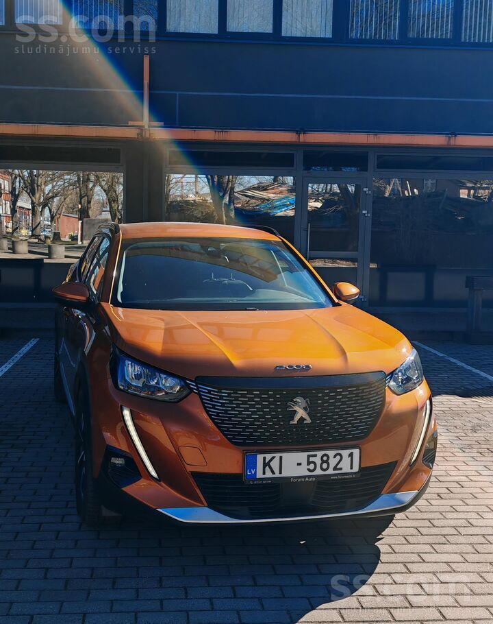 Peugeot 2008 Allure Pack Puretech 130, 96kW/130 HP.
В авариях не была, виз