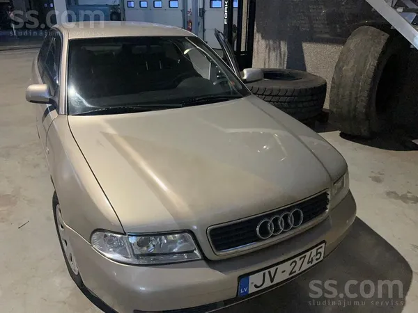 Audi Pārdodu Audi A4 1.9 tdi. Ādas salons. Jaunas M+S r