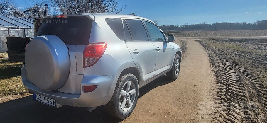 Toyota Saimnieks tirgo labu auto. Toyota Rav4 4x4 2.2D4D 