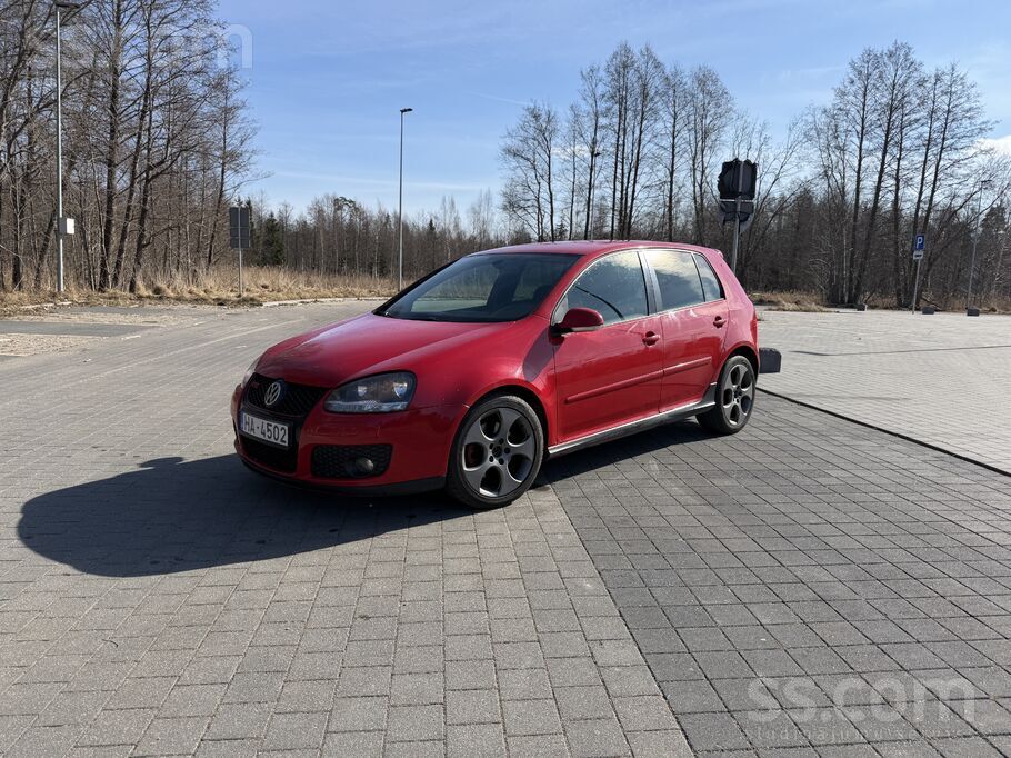 Volkswagen VW Golf Gti ar 200 ZS. Viens no labākajiem hot-hat