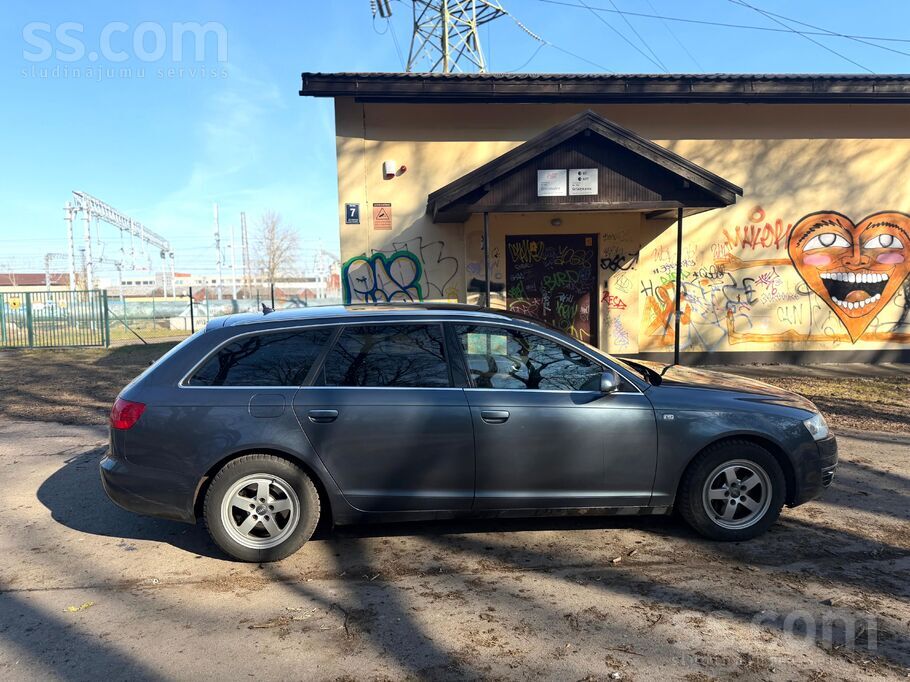 Audi Tiek pārdots uzticams un komfortabls 2006. gada Au