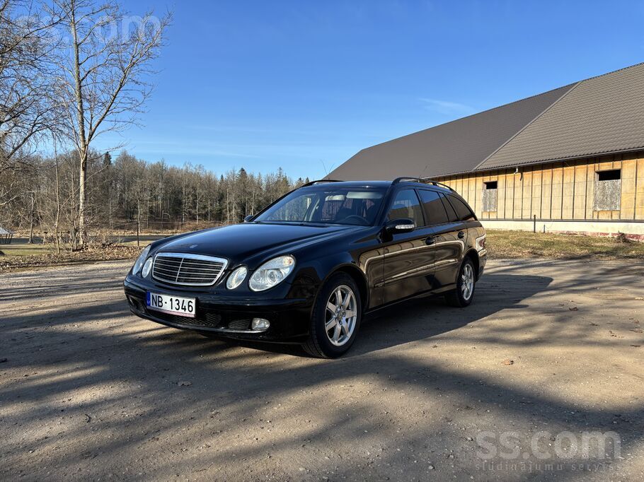 Mercedes-Benz E220