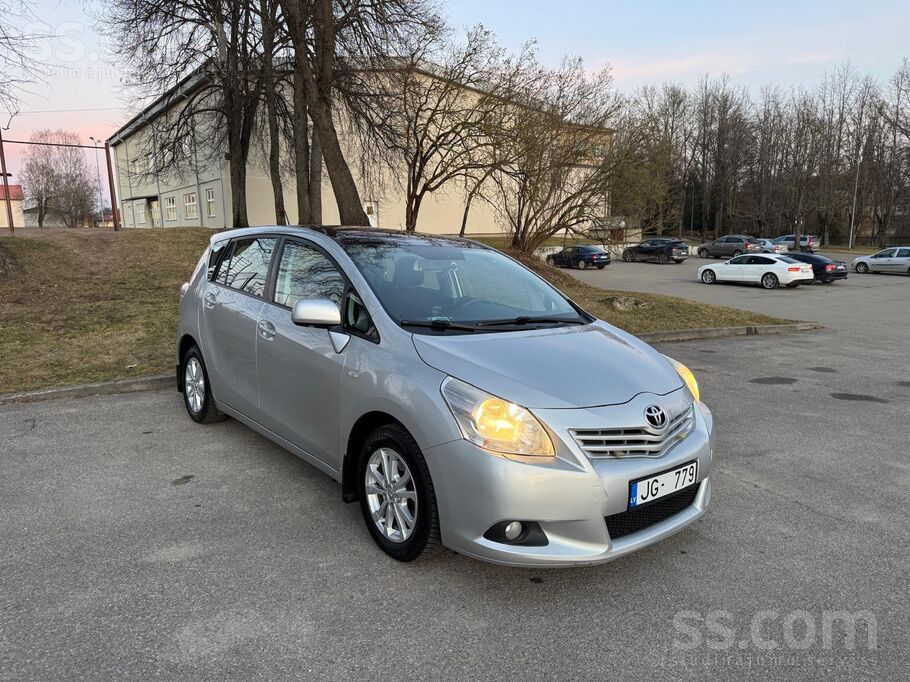 Toyota Uzticams 108kW/145zs 1.8 benzīna dzinējs, 6 ātrumu