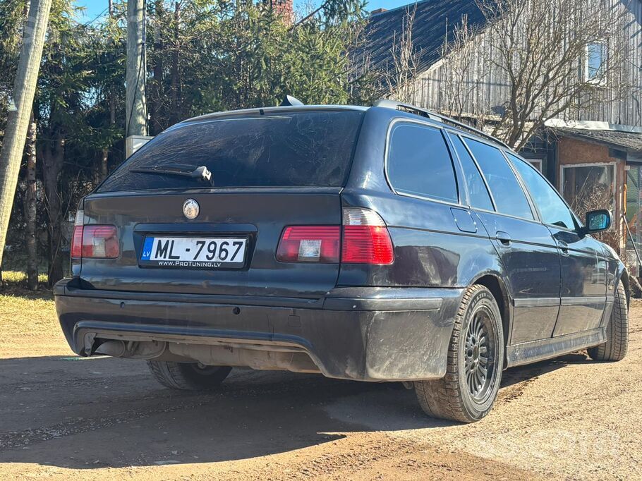 Pārdod bmw 525 m pack individual 
 vizuali defekti kā jau šī gada auto 
 t