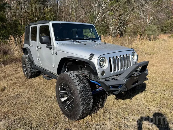 Jeep Pieejams iegādei Latvijas sāli neredzējis Jeep Wra