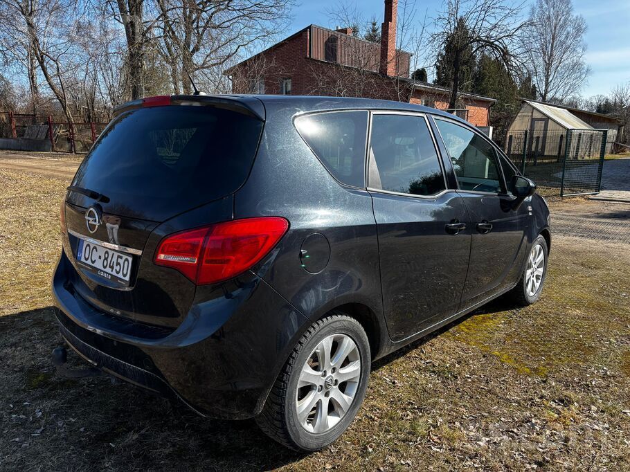 Pārdod Opel Meriva 1.7 Cdti automāts
Pārdod ekonomisku un praktisku ģimen