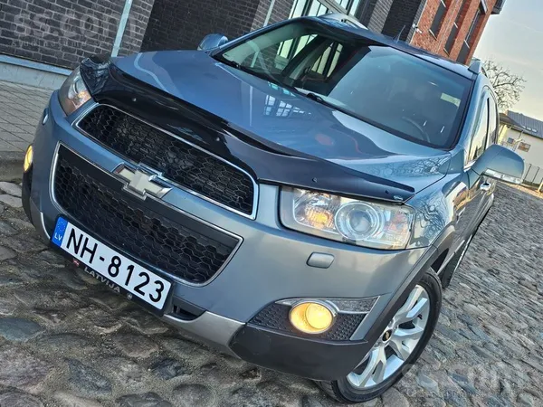 Chevrolet 4x4. Vispilnāka komplektacija. Automāts. 7 vietas.