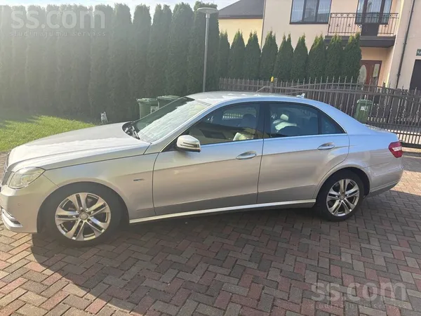 Mercedes Automašīna iegādāta Rīgā pie oficiālā dīlera SIA D