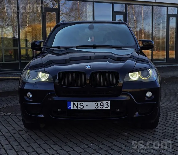 BMW Tirgojas vai maiņai BMW X5 M pakotne E 70 210kw 20