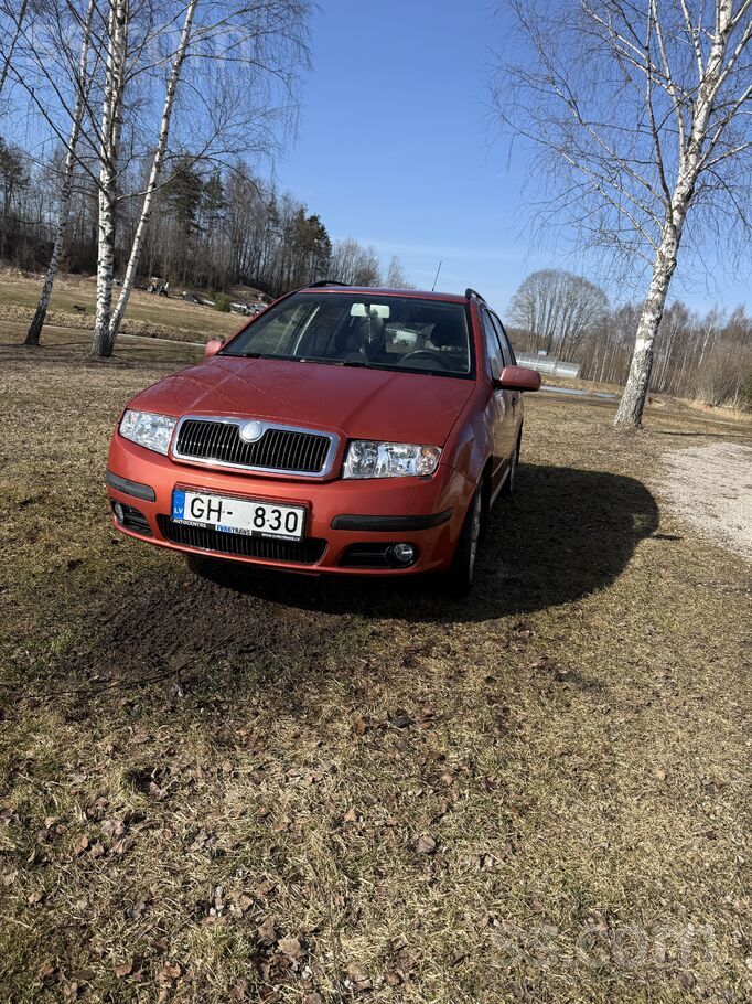 Skoda Хорошая машина есть небольшая коррозия по кузову н
