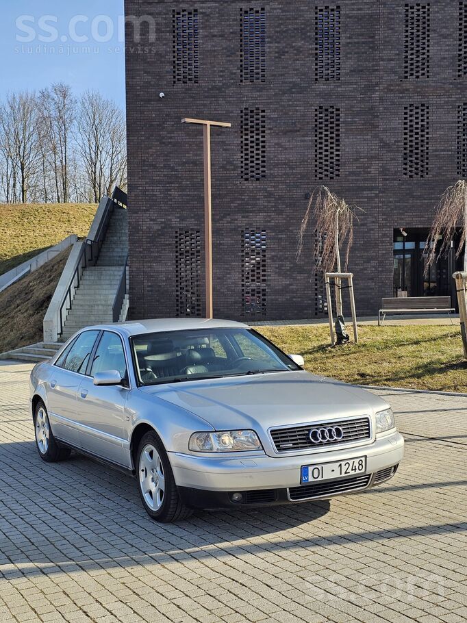Audi A8 (D2), ādas salons, alumīnija virsbūve.
