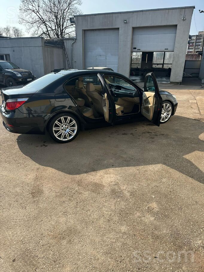 BMW Продаю 520D /2007g/ Владею 13 лет , второй хозяин 