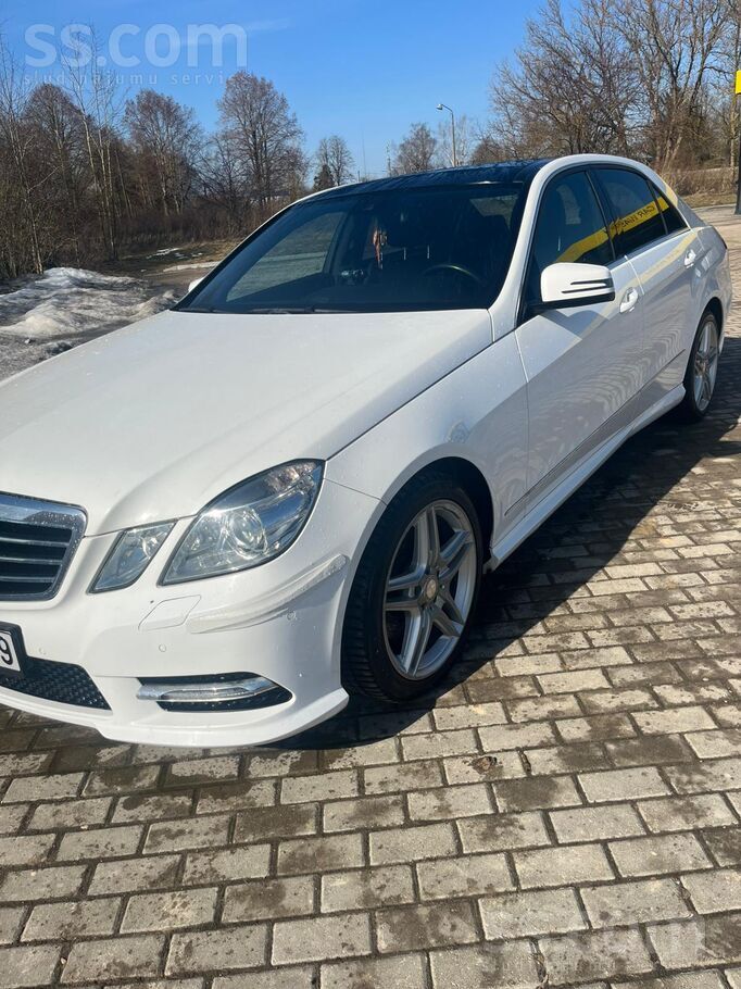 Pārdodam ļoti labā stāvoklī vizuālā un tehniskā stāvoklī, tikko izieta tehni