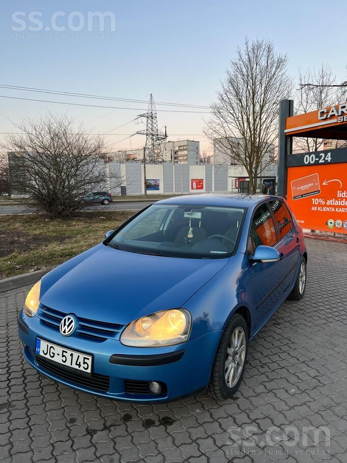Volkswagen Pārdodu golfiņu labā darba kārtībā ar vizuāliem de