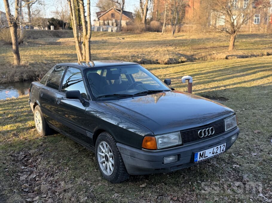 Pārdod 1988. Audi 80 1.6 td. Auto priekš saviem gadiem ir ļoti labā stāvoklī