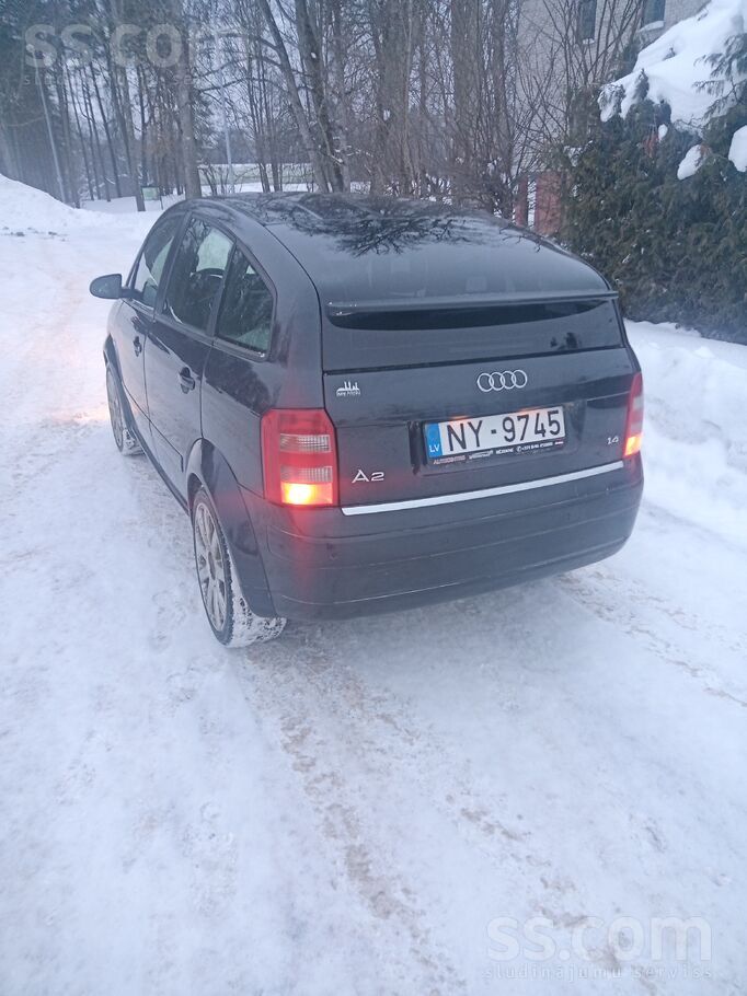Pārdodu Audi A2darba kārtībā. Sēdies un brauc, ekonomiskā 4.4-5.0litri uz si