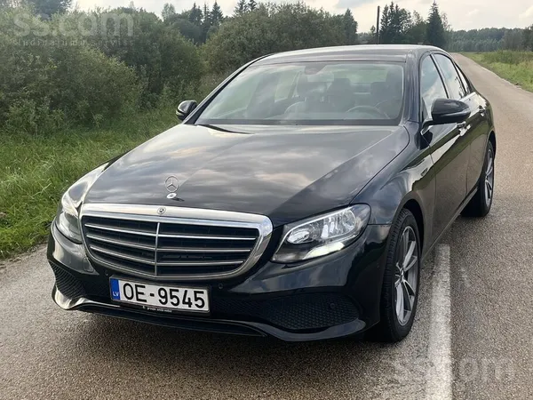 Mercedes Честный автомобиль из Люксембурга с реальным пробе
