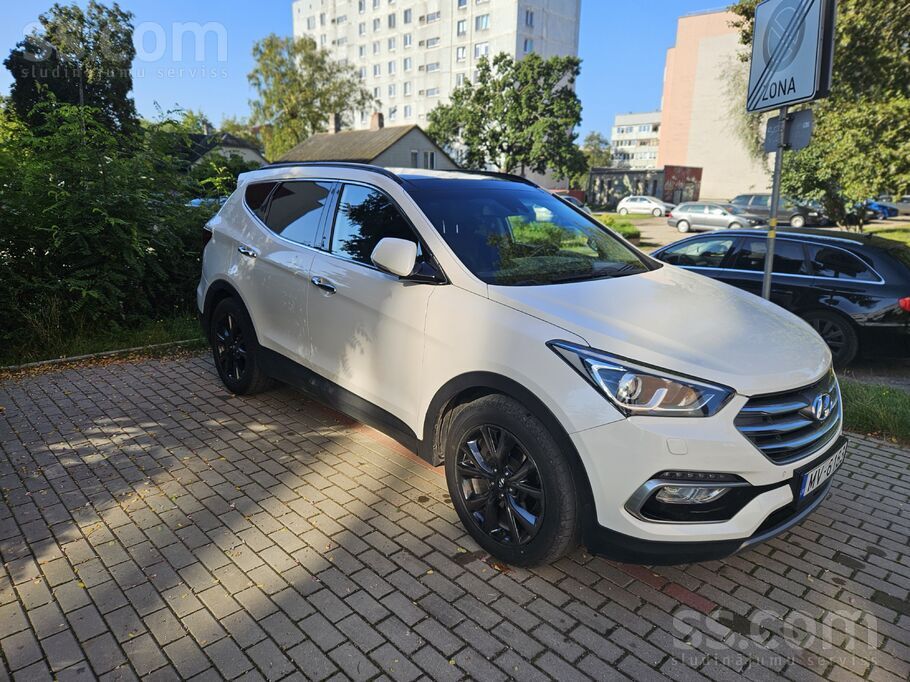 Hyundai Santa Fe (7 sēdvietas) labā stāvoklī. 2, 2 litru dīzeļdzinējs, autom