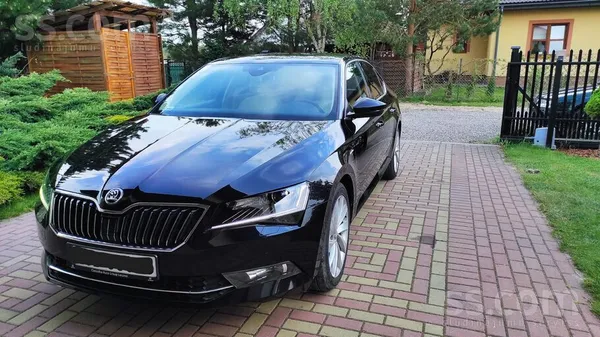 Skoda 2016. gada Skoda Superb Lauren&clement hečbeku/sed