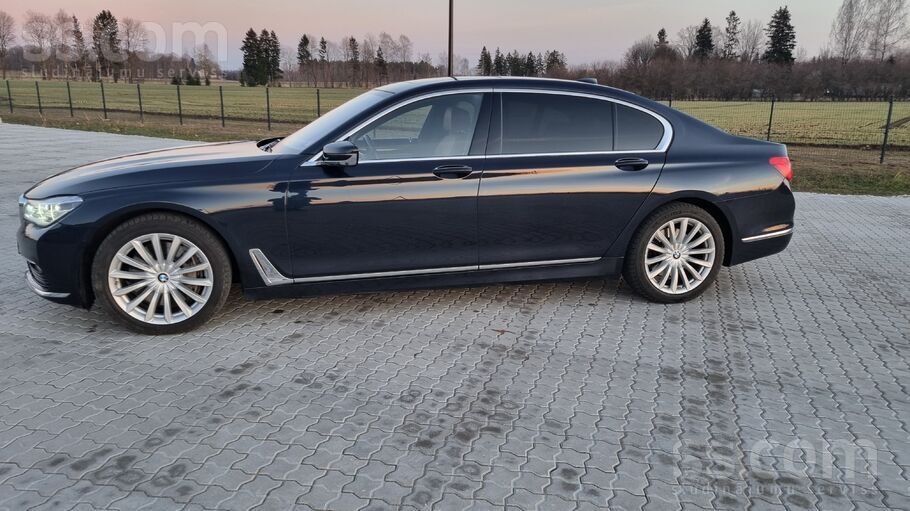 BMW 750D Long xDrive 294 kW / 400 ZS
Automobilis labā tehniskā un vizuālā
